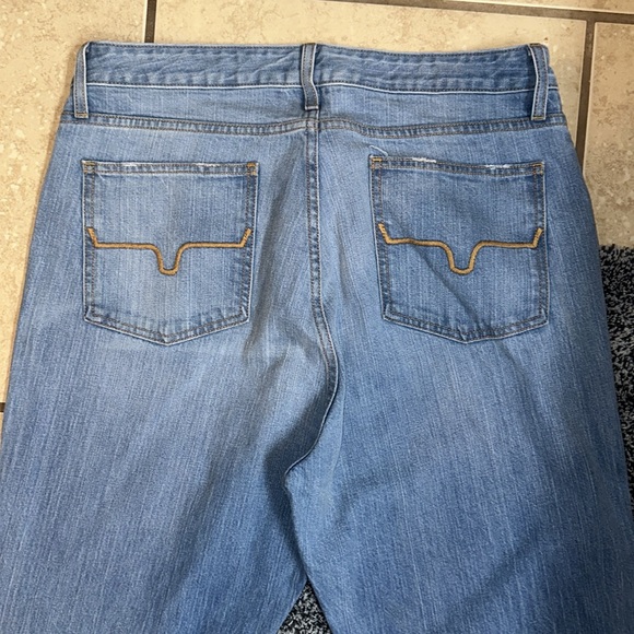 Barely Used Kimes Ranch Jeans!! - Picture 8 of 8